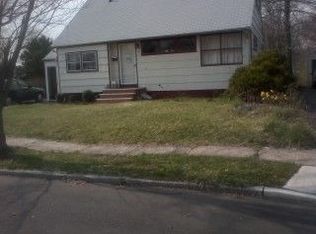 9 Colonial Rd, Roselle, NJ 07203