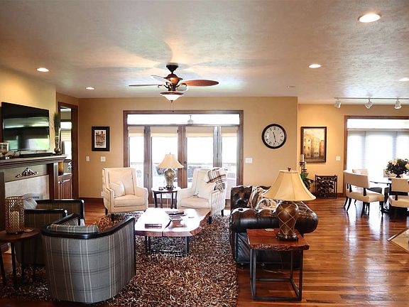 5th image of 2103 Hillpointe Way