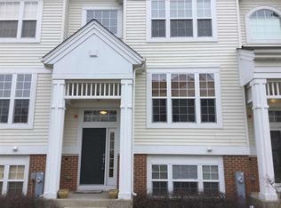 3025 Nicklaus Ln, Wadsworth, IL 60083
