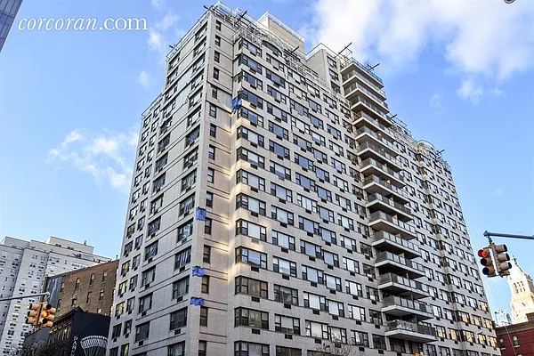 Rented by Corcoran | media 19