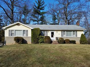 11 Cove Lane Rd, Whippany, NJ 07981