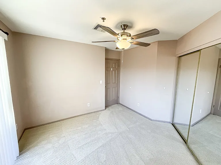 9276 E Sutton Dr — Photo 22