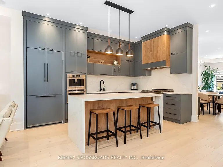 10 Hamstead Ave — Photo 6