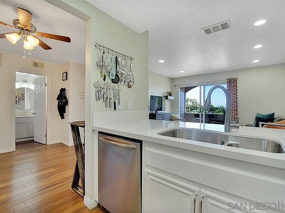 2nd image of 3078 Broadway Unit 318