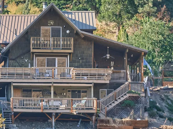 511 Elrod Ave, Maupin, OR 97037