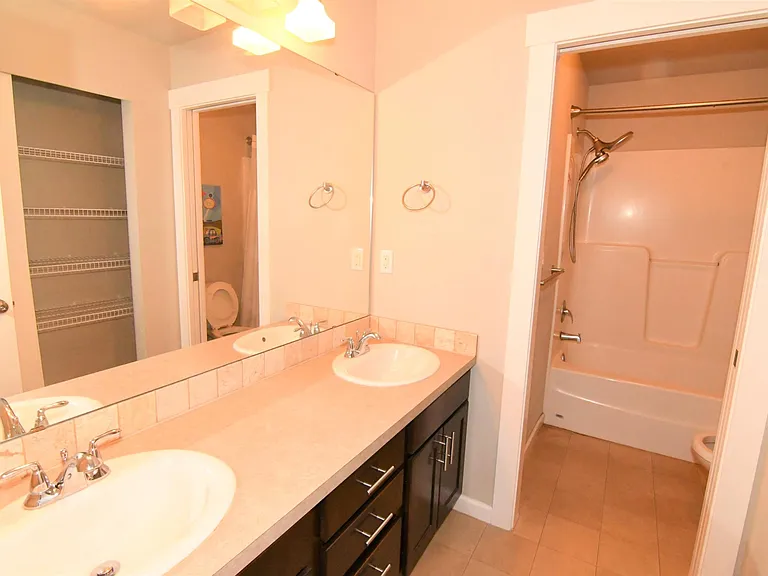 5013 Black Rock Loop SE — Photo 26
