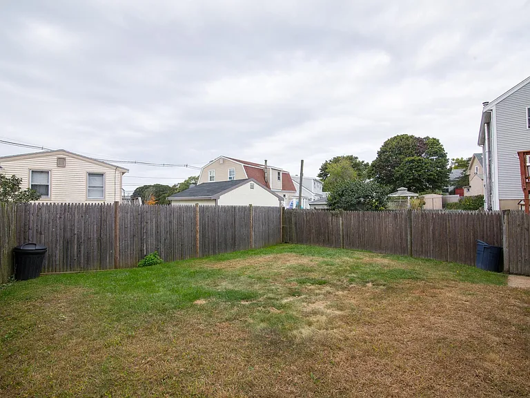 34 Warner St #3 — Photo 18