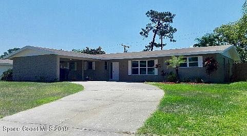 1st image of 800 Hillcrest Ave E