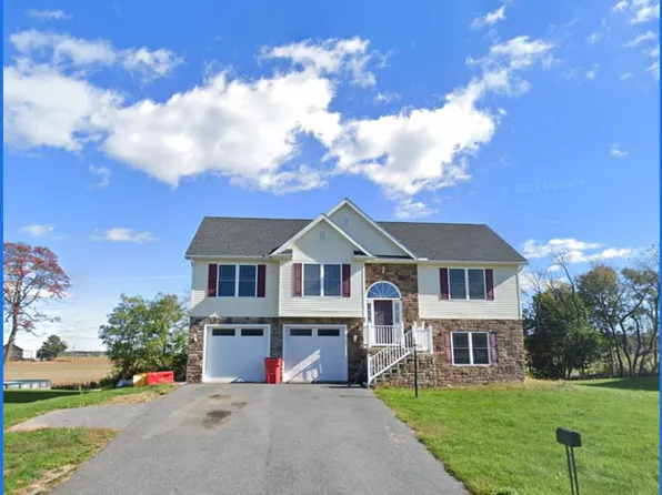 19 Victoria Ct, Shippensburg, PA 17257