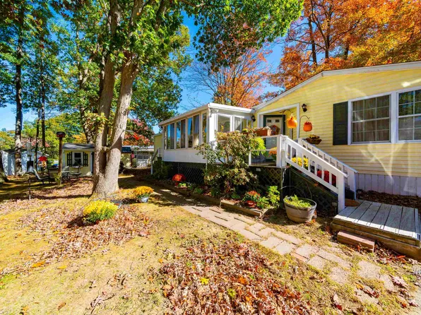 13 N Dewberry, Rochester, NH 03067