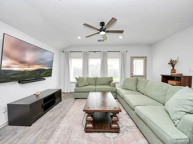 1137 Buffalograss Trl — Photo 20