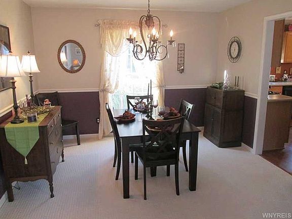 5th image of 1558 Evergreen Dr