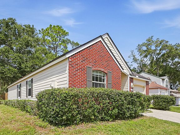 3rd image of 1156 Radis Pl