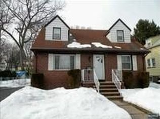 675 Coles St, Maywood, NJ 07607