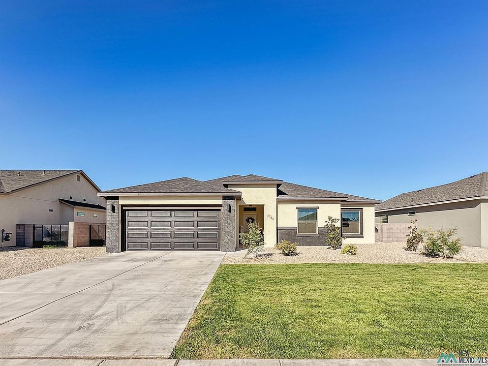 1st image of 3725 Sapphire Dr