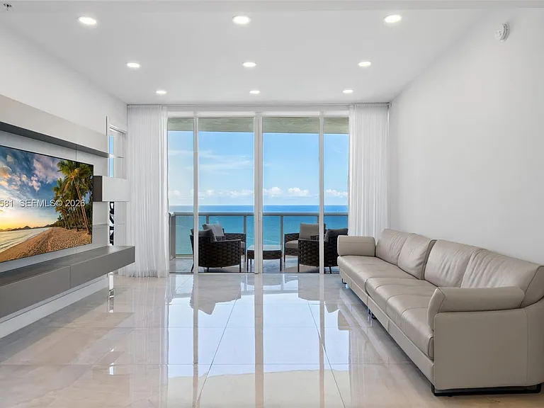 18201 Collins Ave #4606 — Photo 11