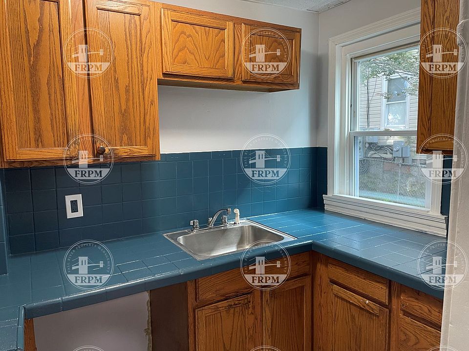 247255 Fountain St 247255 Fountain St Fall River, MA Zillow