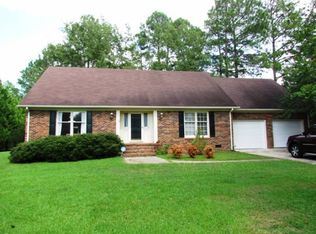 102 Virginia Ave, Cheraw, SC 29520