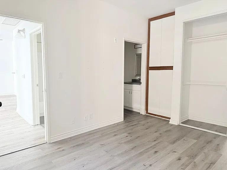 Perfectly situated 2 bedroom and 2 bathroom ! — Photo 11