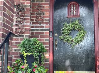 3056 39th Ave SW, Seattle, WA 98116