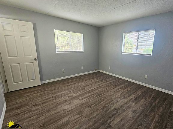 3rd image of 515 Silver Beach Ave APT 5