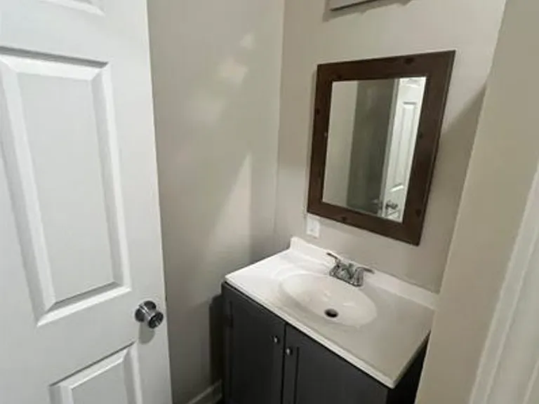 1525 S Walnut St — Photo 7