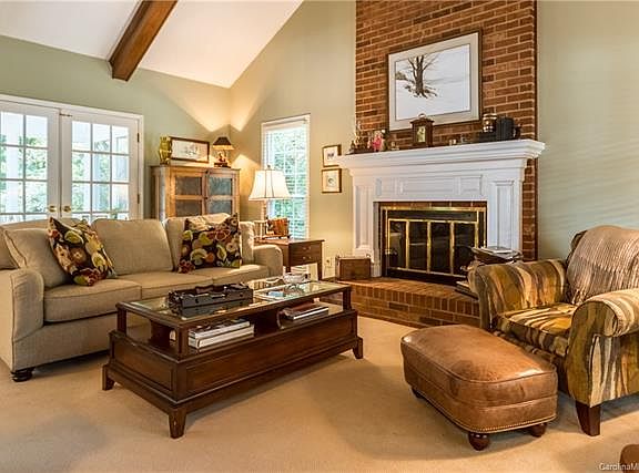 5th image of 10636 S Hall Dr