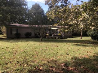 125 Cedar Ln, Portland, TN 37148