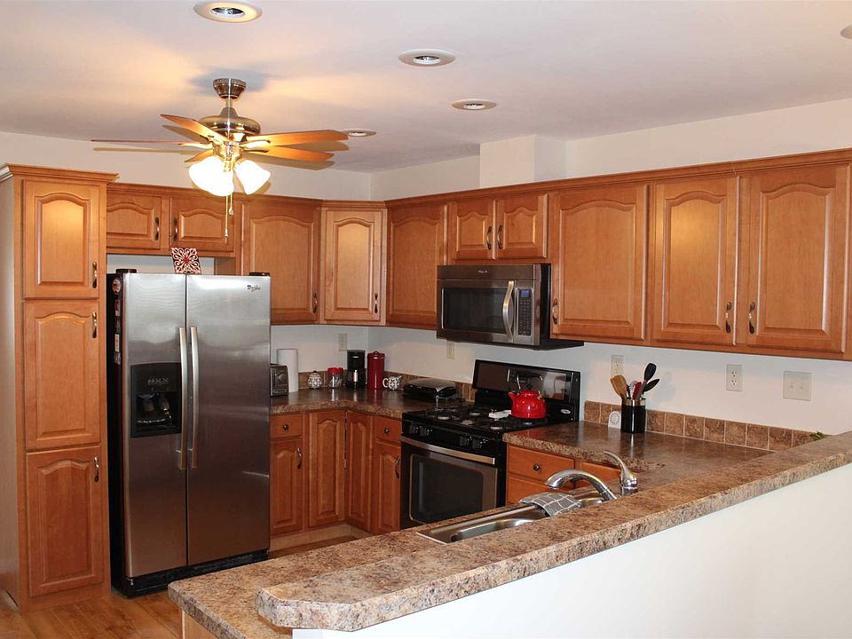 201 Brittany Ter, Rock Tavern, NY 12575 Zillow