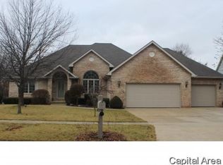 113 Manor Hill Dr, Chatham, IL 62629