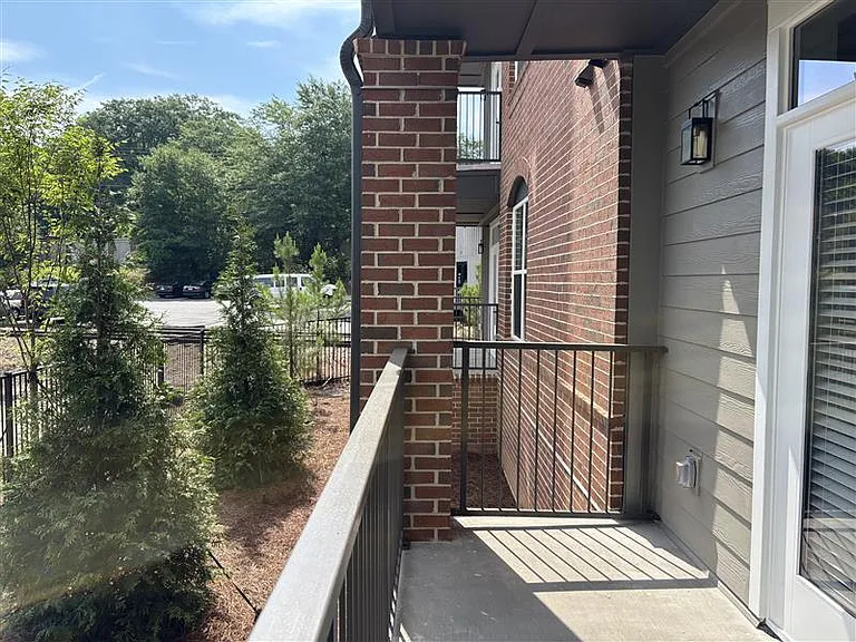 District on the Etowah Apartments — Photo 373