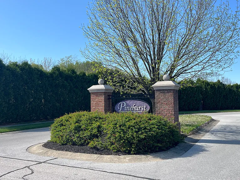 1631 Lacebark Dr #H — Photo 12