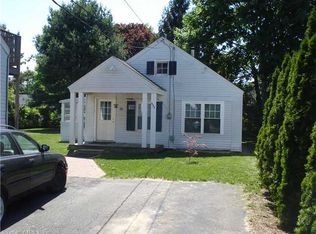 95A Grove St, Clinton, CT 06413