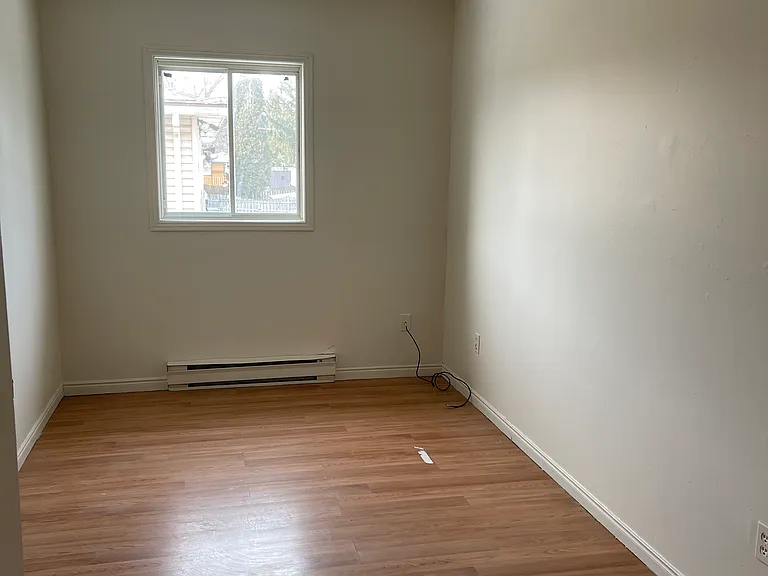 303 Killaly St W — Photo 42
