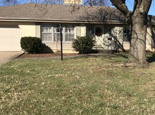 2137 E Mimosa St, Springfield, MO 65804