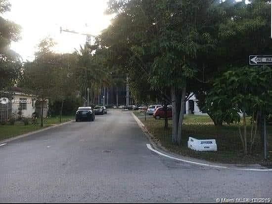 1st image of 251 Frow Ave