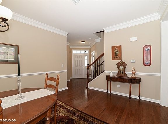 5th image of 1043 Broadmoor Dr