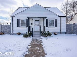 7 Alter Ct, Mount Clemens, MI 48043