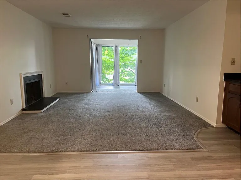 1648 Raleigh Cir SE — Photo 7