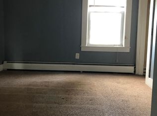22 3rd Ave #2, Lowell, MA 01854
