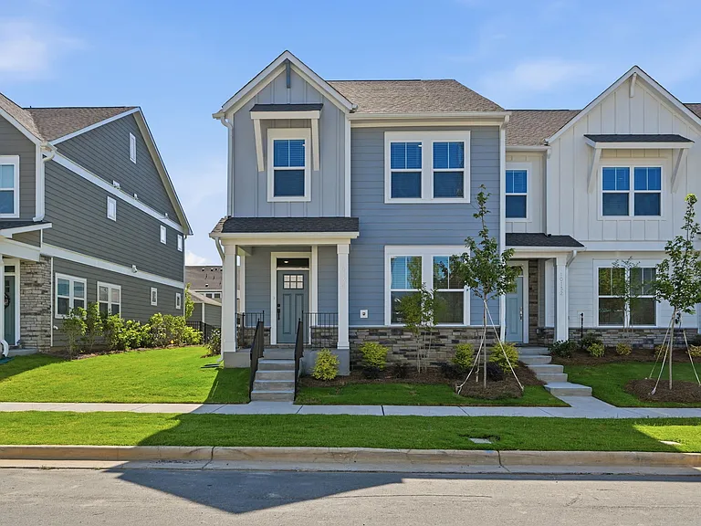 10134 Mamillion Dr — Photo 1