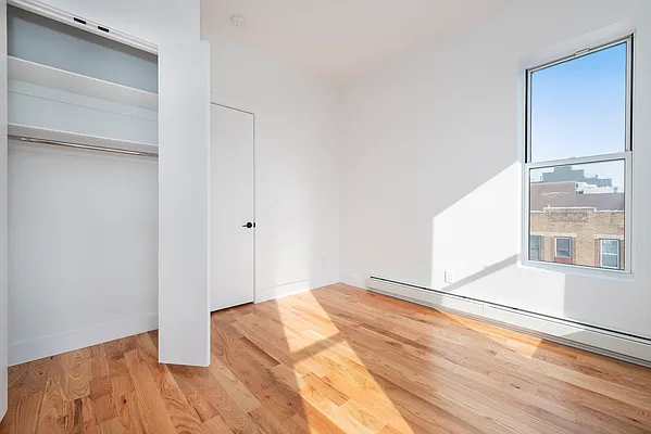 Rented by Max Apt LLC | media 11