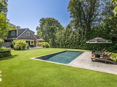 157 Hampton St, Sag Harbor, NY, 11963