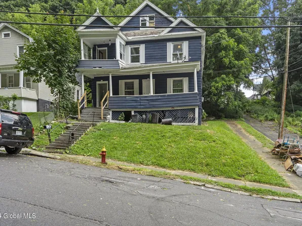 213-215 Vrooman Avenue, Amsterdam, NY 12010