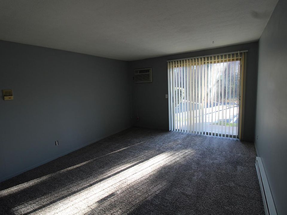 2nd image of 2846 Harrison Ave #6