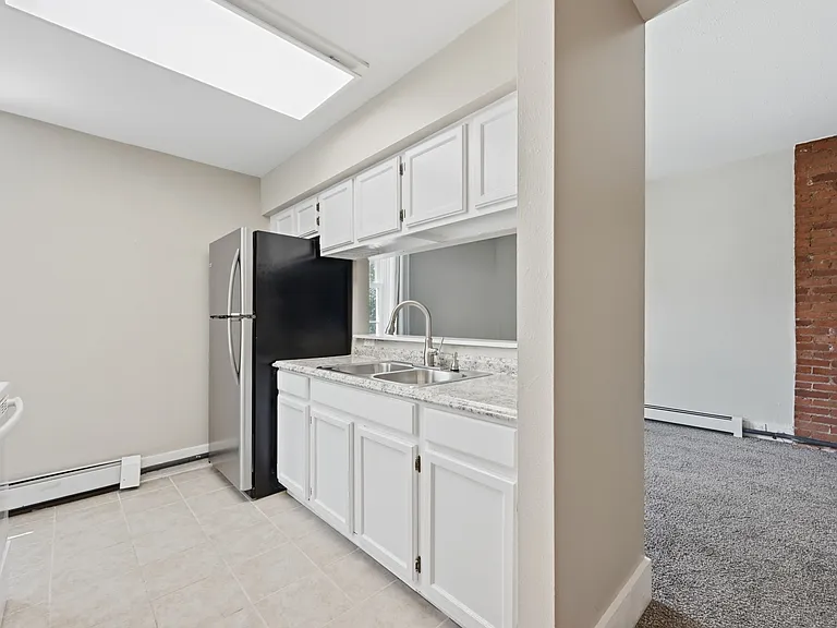 401 Rose St #3 — Photo 3