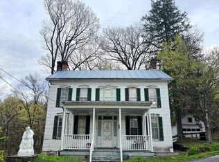 307 Fairfax St, Berkeley Springs, WV 25411