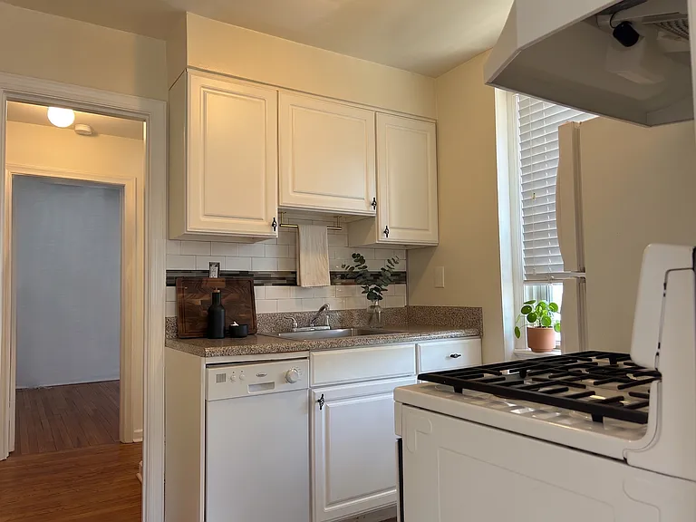 Jericho Manor Apartments — Photo 64