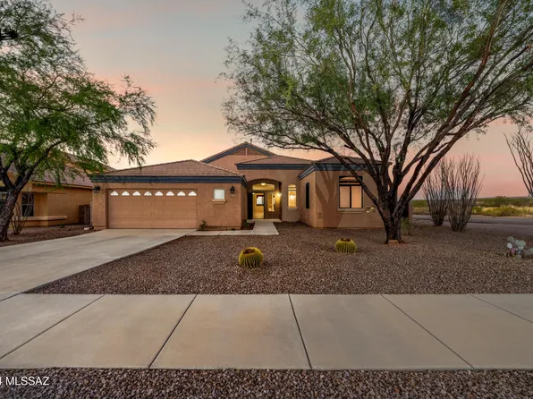 348 W Woodward St, Vail, AZ 85641