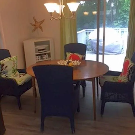 19 Castle Rock Dr #D — Photo 3